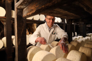 Le Roquefort AOP part en campagne pour reconquérir sa clientèle